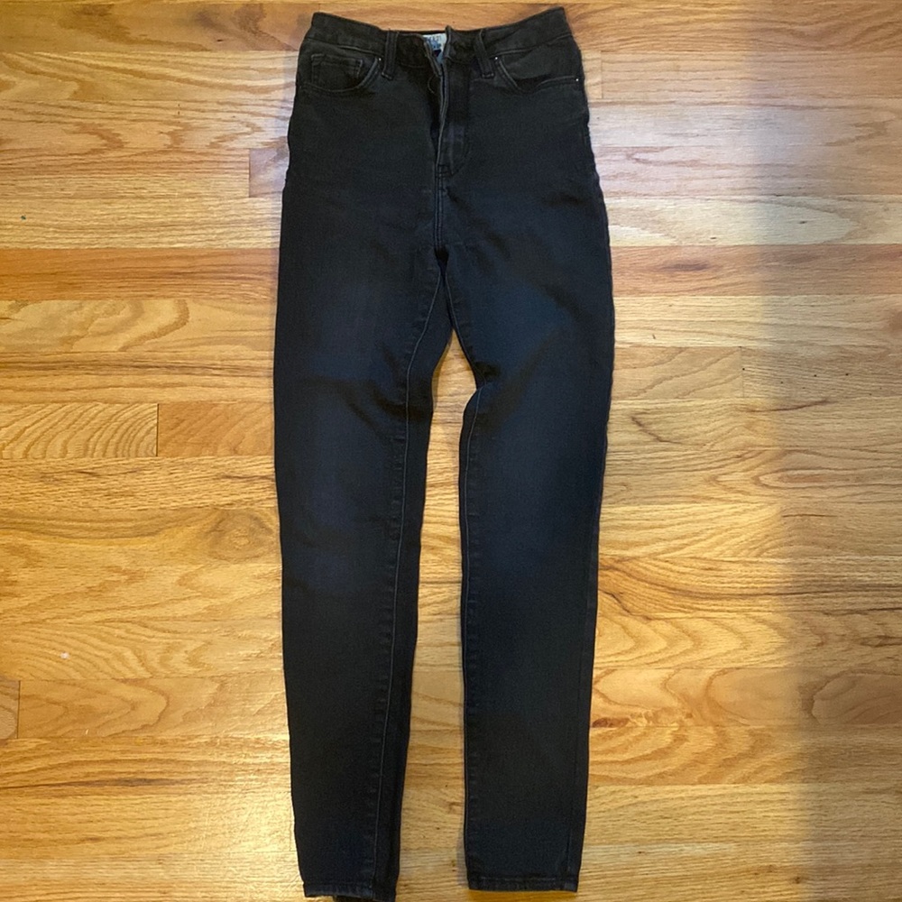 Forever 21 Black Skinny Jeans